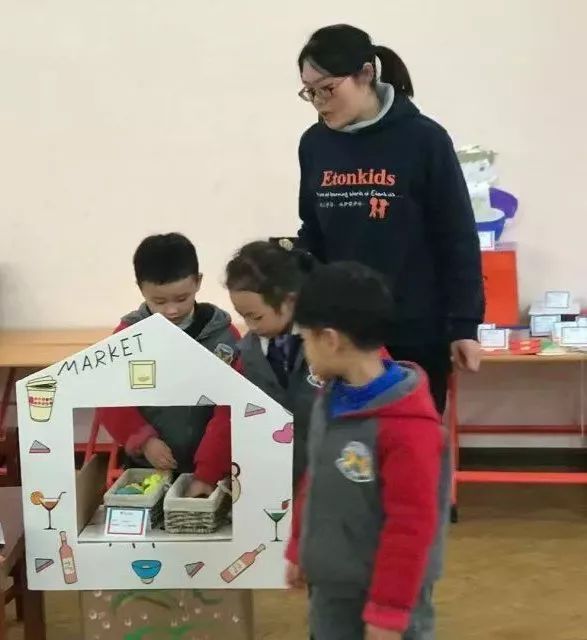 金坛校园英文自制教具制作评比 伊顿教学推动教学模型与教具的创新销售